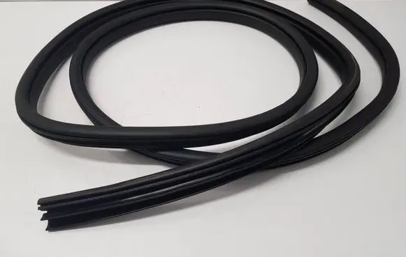 Ford Kuga II Front door rubber seal CV44S20708AA