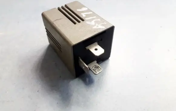 Renault Laguna I Other relay 2048002