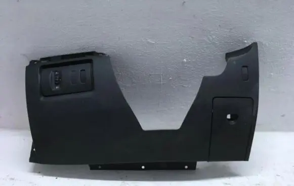 Renault Clio II Dashboard lower bottom trim panel 8200475683