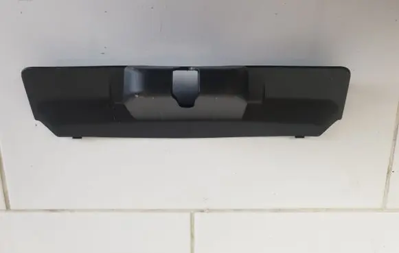 Porsche Cayenne (92A) Tailgate/boot lid lock trim 7P5827520E