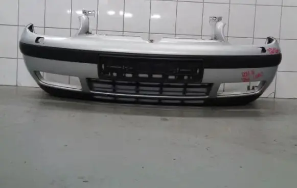 Volkswagen Golf IV Front bumper