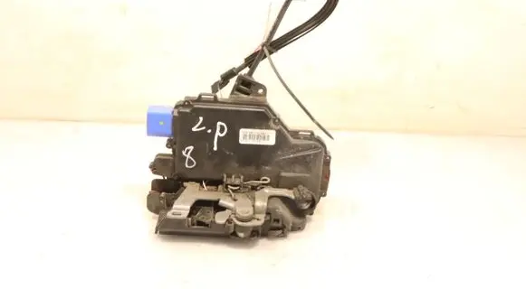 Skoda Fabia Mk2 (5J) Front door lock