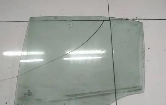 BMW 3 E90 E91 Rear door window glass AS2
