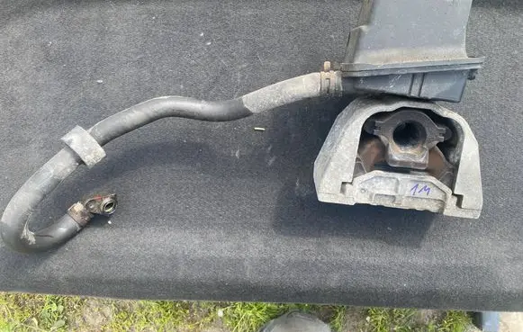 Seat Leon (1M) Power steering fluid tank/reservoir HL320M0