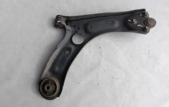 Front lower control arm/wishbone