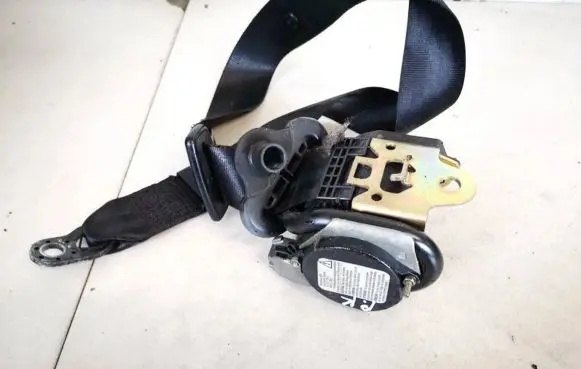 Audi A2 Front seatbelt 8z1857705