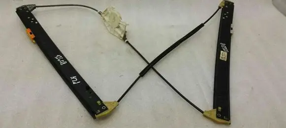 Volkswagen Touareg I Front window lifting mechanism without motor 7L0837461F