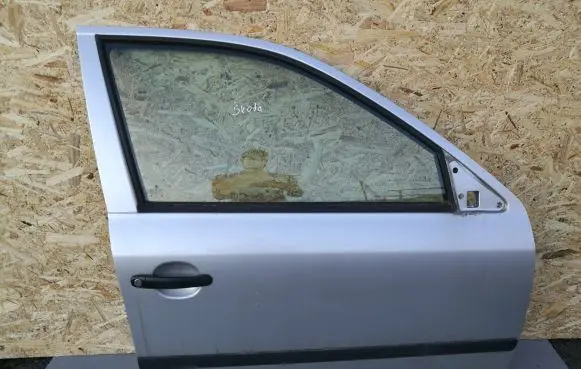 Skoda Octavia Mk1 (1U) Front door