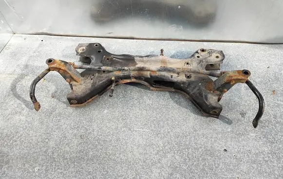 Skoda Fabia Mk2 (5J) Front subframe 6r0199315
