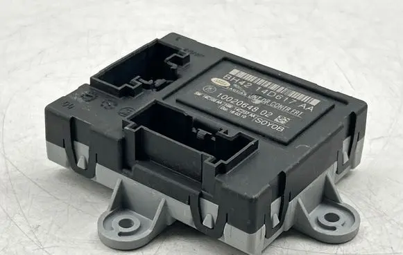 Jaguar XF X250 Door control unit/module BH4214D617AA 1002064802 100206480