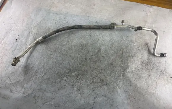 Air conditioning (A/C) pipe/hose