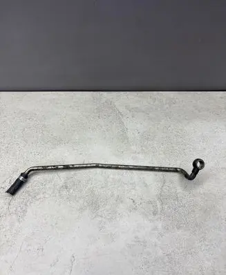 Coolant pipe/hose
