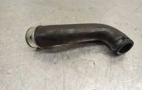 Volkswagen Golf IV Intercooler hose/pipe 1J0145828D
