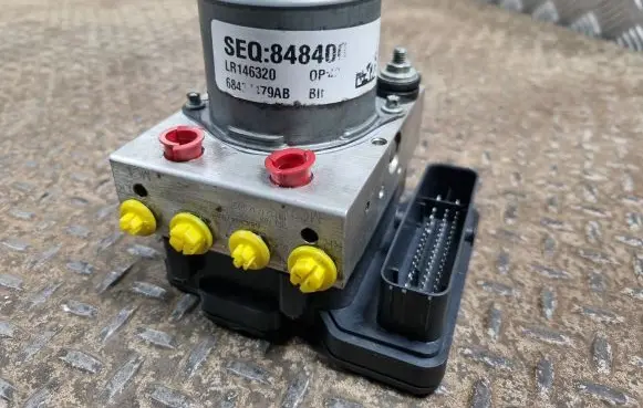 Chrysler Pacifica ABS Pump 68433479AB P68433479AB 0265956677