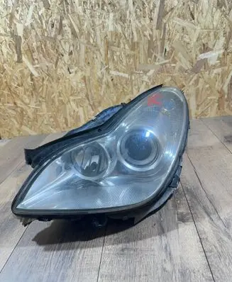 Mercedes-Benz CLS C219 Headlight/headlamp