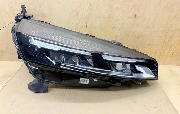 Renault Clio V Headlight/headlamp 260103507R 148R006599