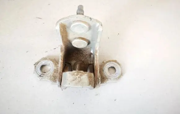 Renault Laguna II Rear door lower hinge