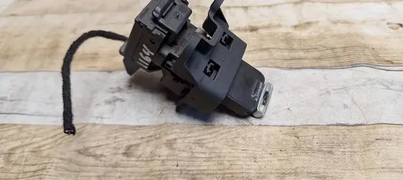 Volvo V60 Ignition lock AH4N15607AE 28227917 3659AV01125