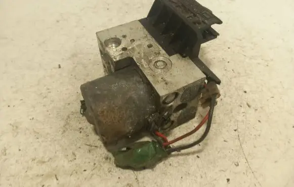 Nissan Primera ABS Pump 0265202524