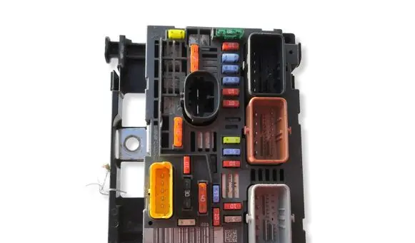 Citroen C5 Fuse module 9667044980 BSMR02