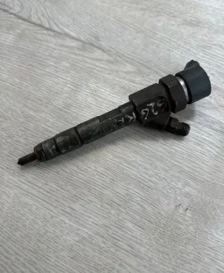 Renault Laguna II Fuel injector 8200100272