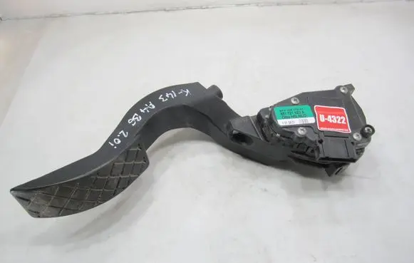 Audi A4 S4 B6 8E 8H Accelerator throttle pedal 8E1721523A 6PV00837501