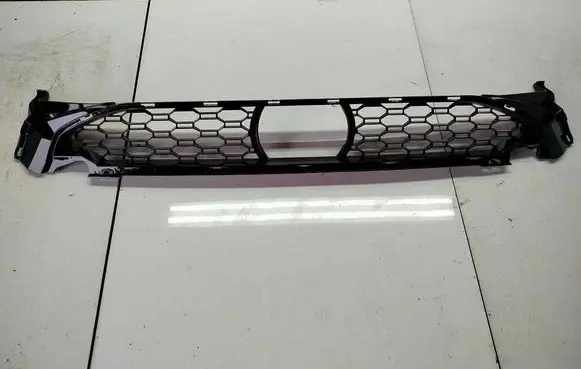 BMW X3 G01 Front bumper lower grill 8064600