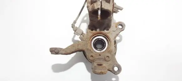 Volkswagen Touran I Front wheel hub