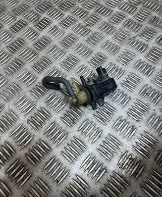 Valve vacuum