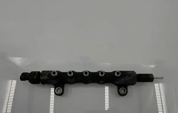 Toyota Corolla Verso AR10 Fuel main line pipe 