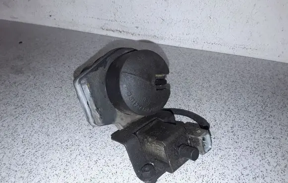 BMW 3 E36 Valve vacuum 11611734578 1734578