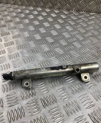 Fuel main line pipe