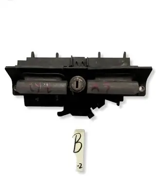 Audi A3 S3 8L Tailgate/trunk/boot lock/catch/latch 8L0827505