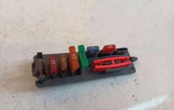 Citroen C4 I Fuse box set 9637466280