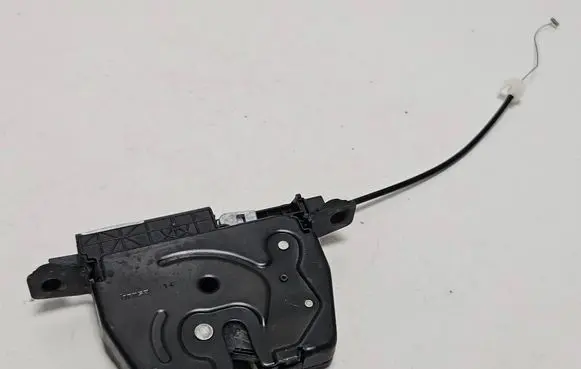 BMW M6 Tailgate/trunk/boot lock/catch/latch 51247191212 918064105 16367210