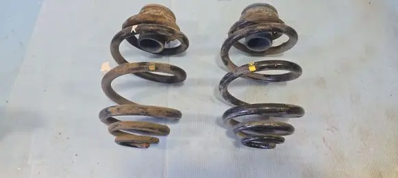 BMW 3 E46 Rear coil spring 