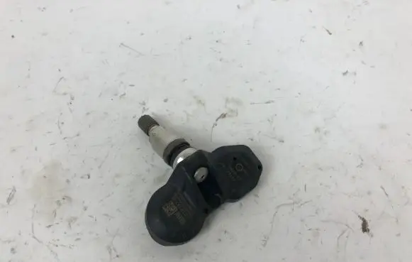 BMW 5 GT F07 Tire pressure sensor 4078787 0474667407