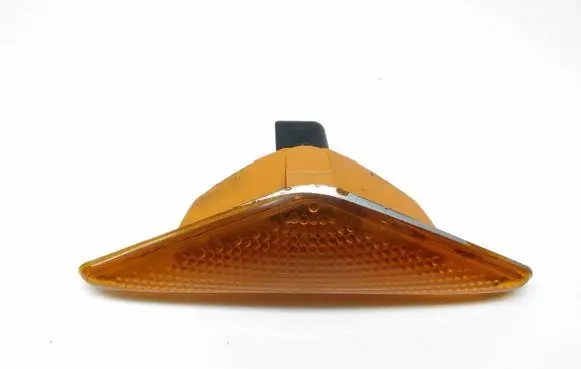 Ford Mondeo Mk III Front fender indicator light 1S7113K309AB
