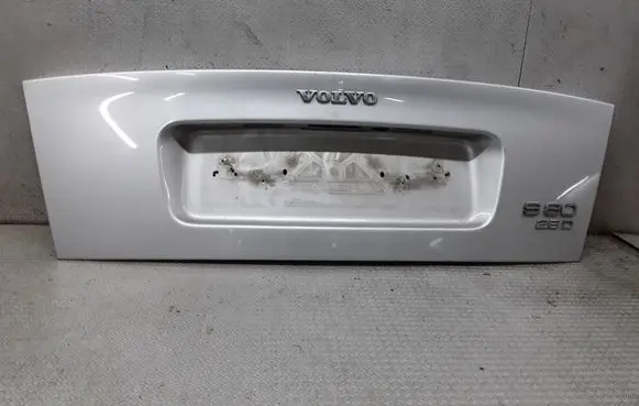 Volvo S80 Tailgate trim