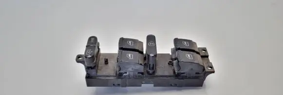 Volkswagen PASSAT B5.5 Electric window control switch 1J4959857B