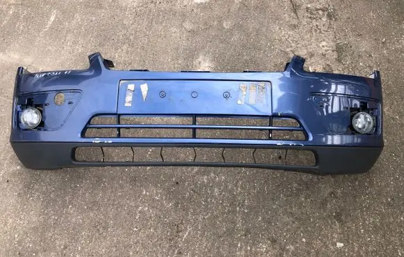 Ford Focus Front bumper 4M5117757A 4M5117757B