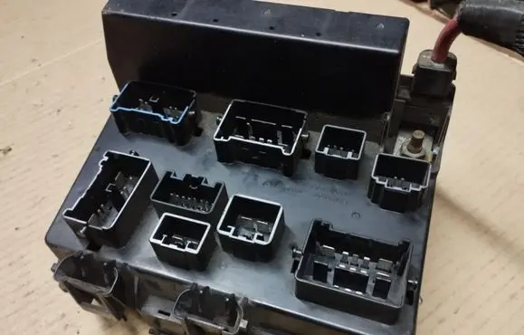 Fuse box set