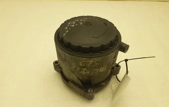 Volkswagen Touareg I Oil filter cover 07Z115466A