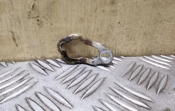 Volvo S60 Fuel Injector clamp holder