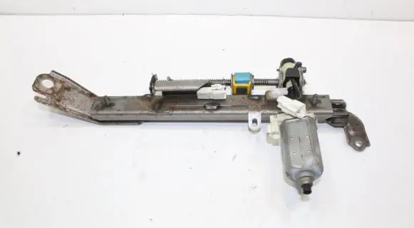 Lexus LS 430 Seat adjustment motor 8582030710