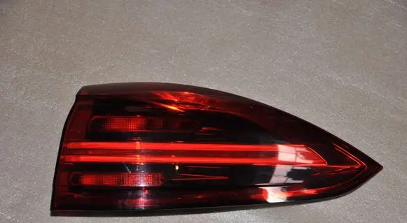 Porsche Cayenne (92A) Rear/tail lights 7P5945208H