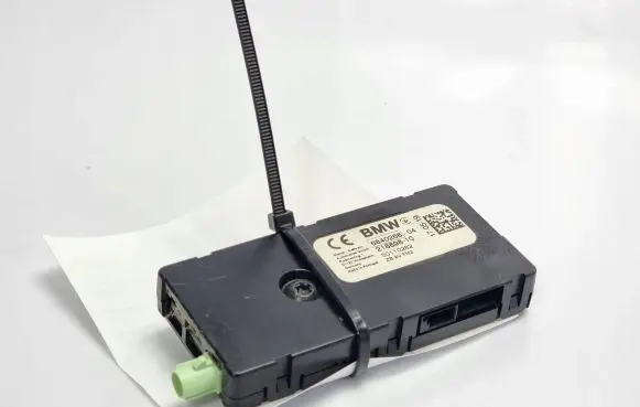BMW X4M F98 Aerial antenna amplifier
