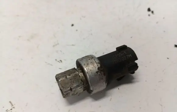 Air conditioning (A/C) pressure sensor