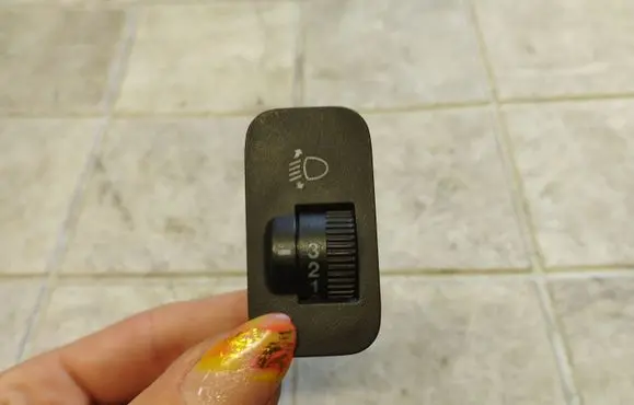Honda Jazz Headlight level height control switch M20010