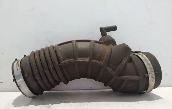 Renault Megane III Air intake hose/pipe 8200937822